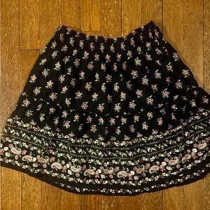 Hollister Floral Skirt, Size Medium, high waisted, EUC